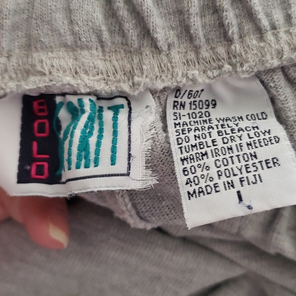 *3 for $25*  Bold Spirit Sweat Suit (2 pieces) - Size Large - Picture 13 of 13